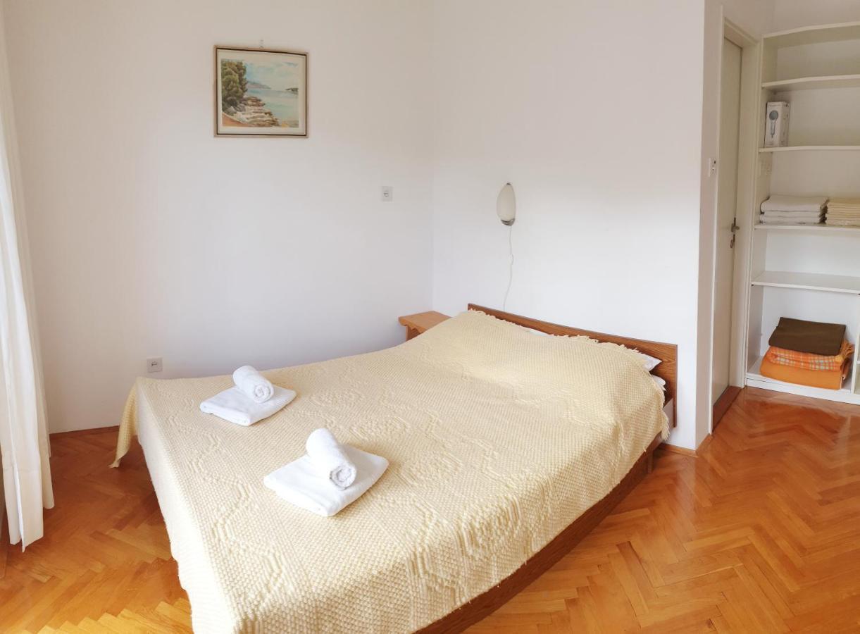 Apartments Lucija Stari Grad  Exteriér fotografie