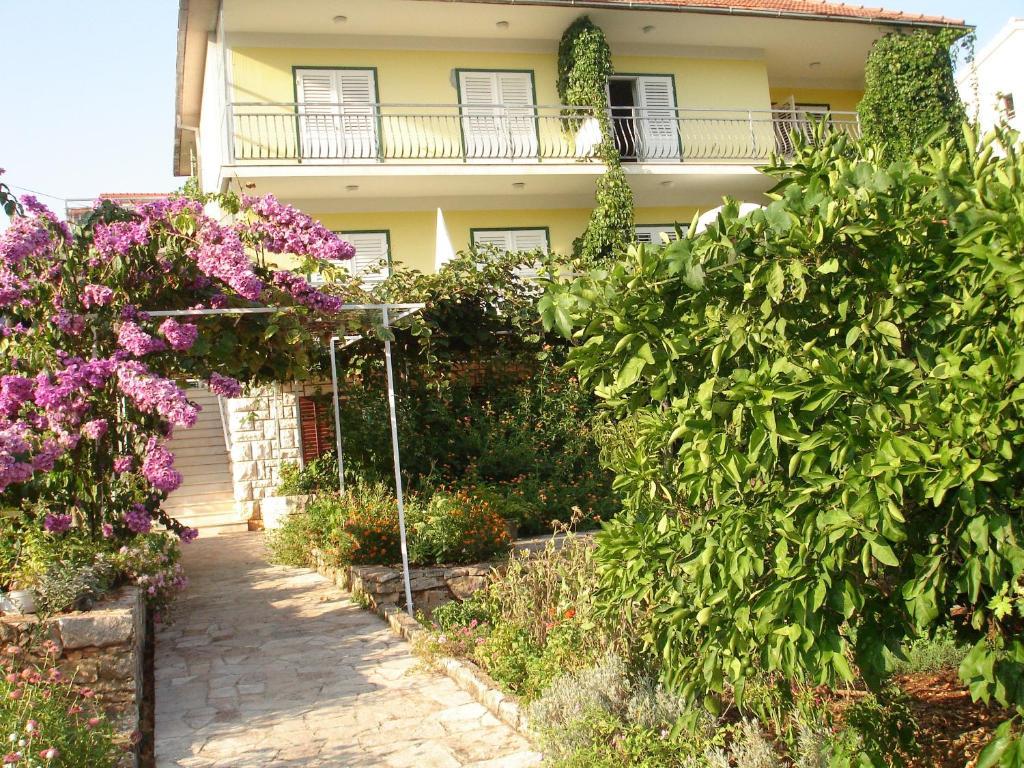 Apartments Lucija Stari Grad  Exteriér fotografie